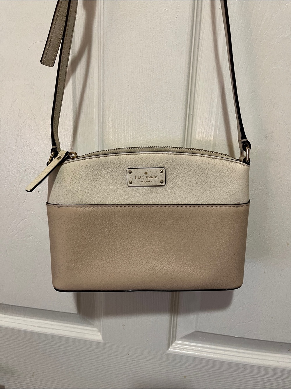 kate spade Two-Tone Pebbled Leather Crossbody in Cream and Beige